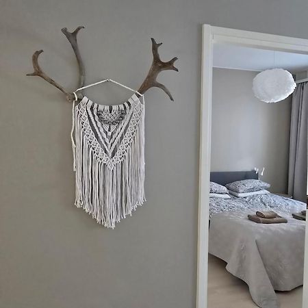 Uusi Kotoisa Kaksio Yksityissaunalla Rovaniemi Exterior foto